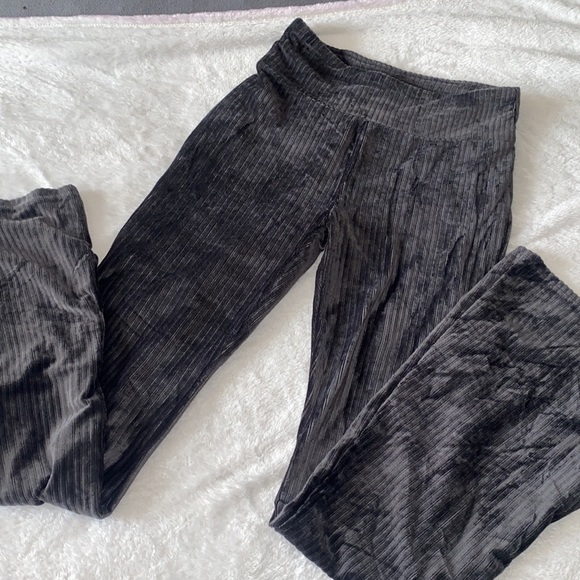 Two piece set flare pants and crop top - Picture 6 of 9